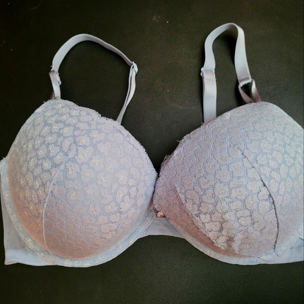 Ladies size 38D padded lace push up bra by Victoria's Secret